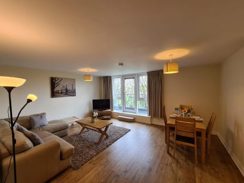 TV and multimedia, Living room, Seating area, Location, cot, Certificate/Award, Family, Family