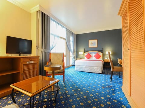 Bed, TV and multimedia
