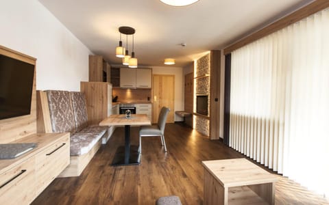 Living room, Photo of the whole room