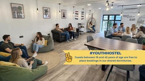 Communal lounge/ TV room