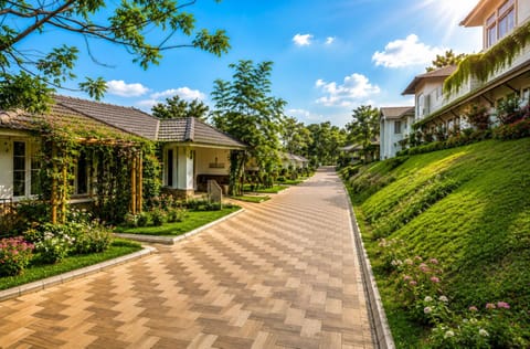 Property building, Garden, Bedroom, Garden view