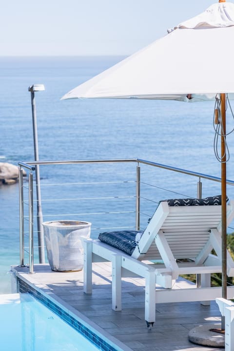 Patio, Day, Natural landscape, View (from property/room), Balcony/Terrace, Pool view, Sea view, Swimming pool, sunbed