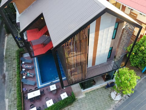 Property building, Bird's eye view
