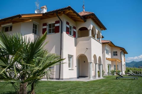 Garden, View (from property/room), Decorative detail