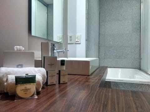 Shower, Bathroom, Bedroom