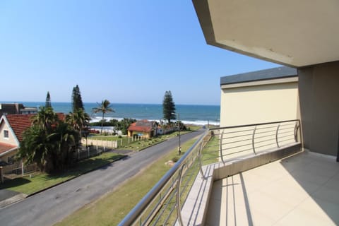 Property building, View (from property/room), Balcony/Terrace