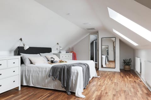 Bathroom, Bedroom, Family