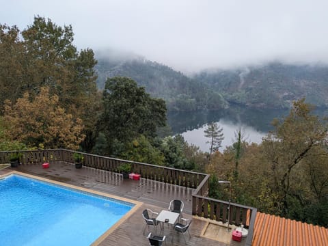 Casa Encosta do Gerês-Ferias no Gerês House in Viana do Castelo District, Portugal