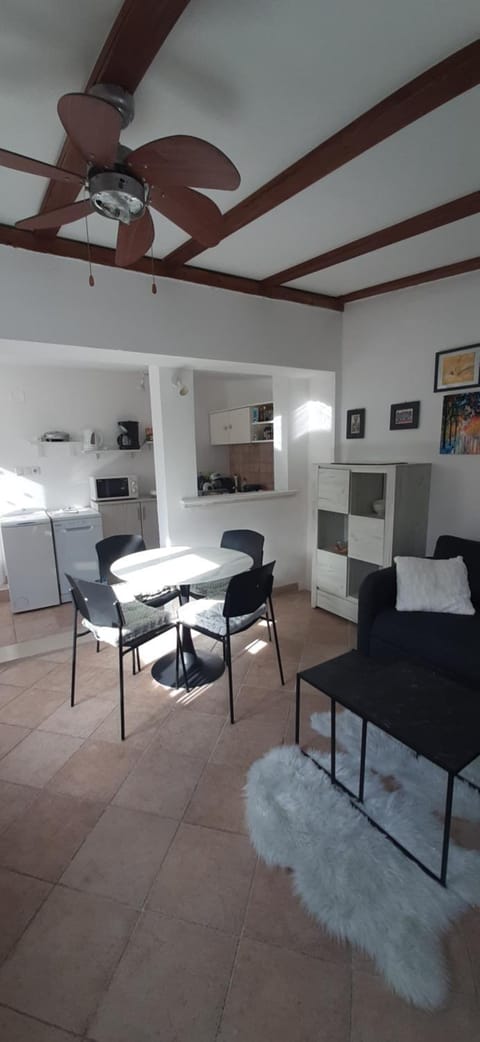 Apartment Nika on the beach Mlini Apartment in Mlini