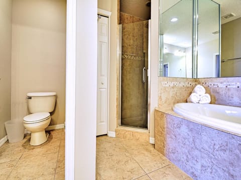 Harborview Grande 700 Waterfront Condo Apartment in Clearwater Beach