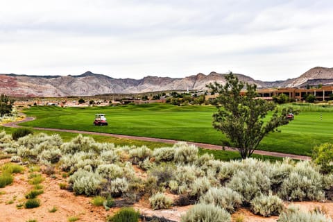 Retreat On The Green House in St George