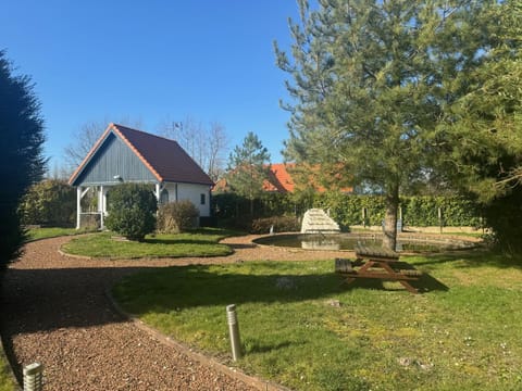 Property building, Natural landscape, Garden, Garden view