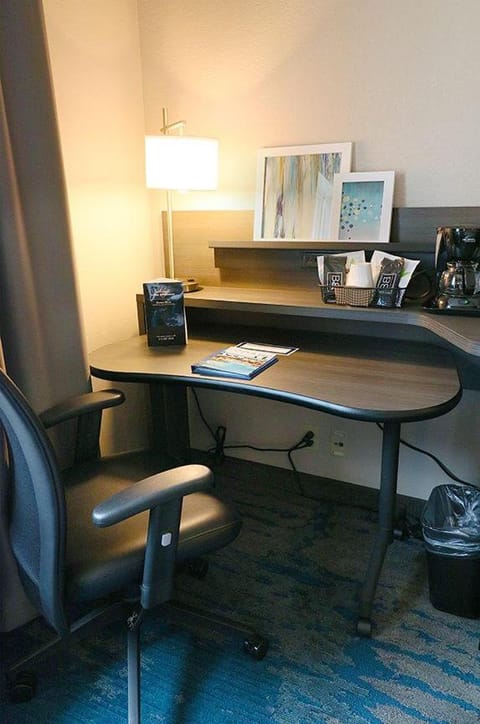 Guests, hair dresser