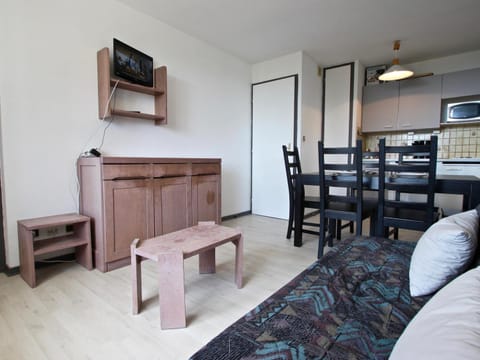 Appartement 6 personnes proche pistes, animaux admis, balcon - FR-1-340-120 Apartment in Provence-Alpes-Côte d'Azur