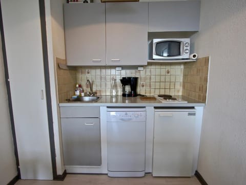 Appartement 6 personnes proche pistes, animaux admis, balcon - FR-1-340-120 Apartment in Provence-Alpes-Côte d'Azur