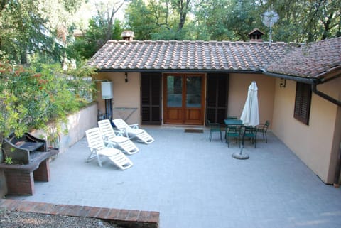 Agriturismo San Vettore Farm Stay in Tuscany