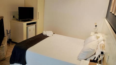 Pousada Flor de Penedo Inn in Resende