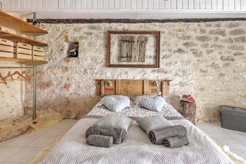 Decorative detail, Bedroom