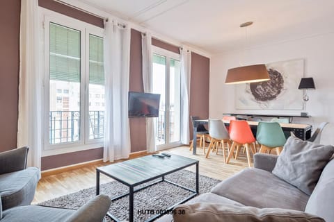 Day, Living room, Dining area, On site