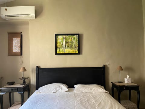 B&B Villa des Muses Bed and Breakfast in La Roque-d'Anthéron