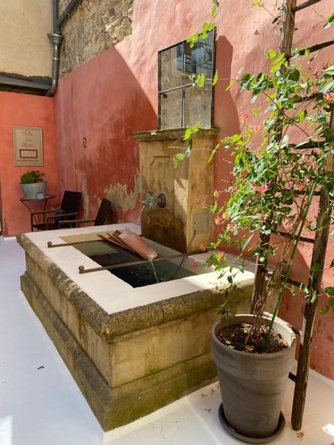 B&B Villa des Muses Bed and Breakfast in La Roque-d'Anthéron