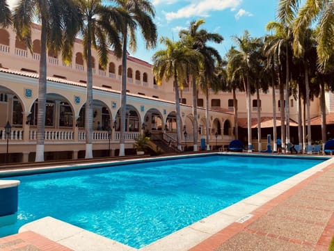 Pool view, Swimming pool