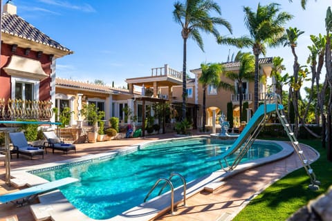 Property building, Swimming pool