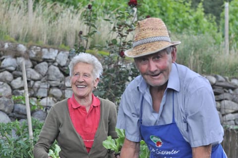 Spring, Day, Food and drinks, On site, Food, Family