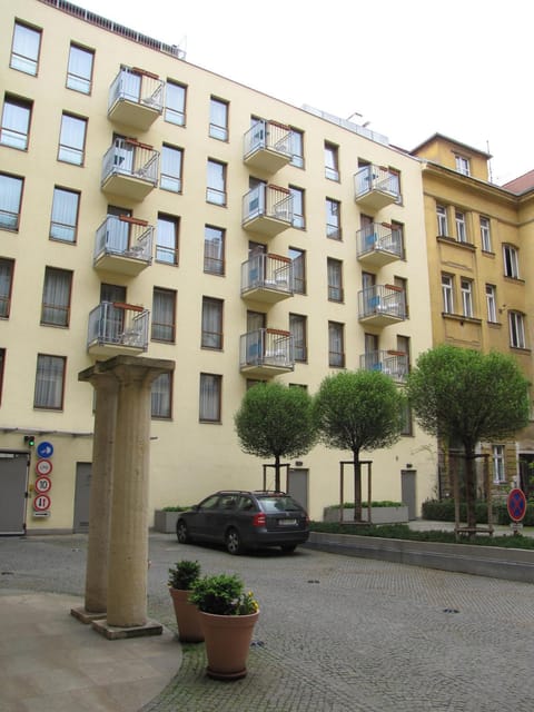 Facade/entrance, Other