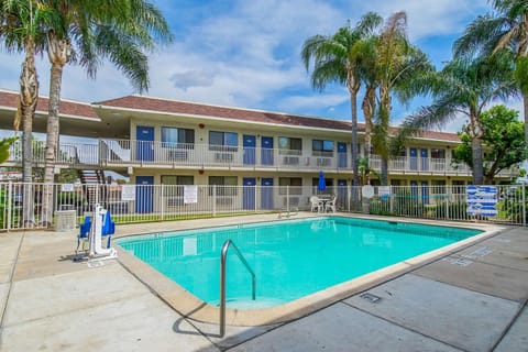 On site, Pool view, Swimming pool