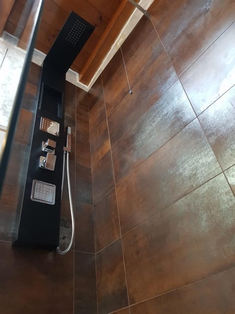 Andrea's Apartments - Chiasserini Apartment in Milan