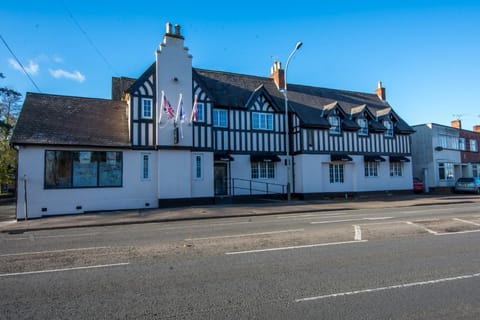 Property building, Street view, Location
