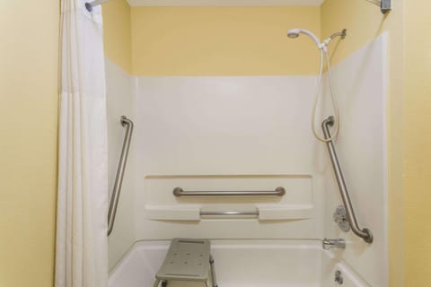 Bathroom, Photo of the whole room, On site