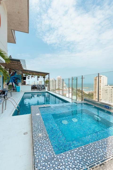 Swimming pool, Swimming pool