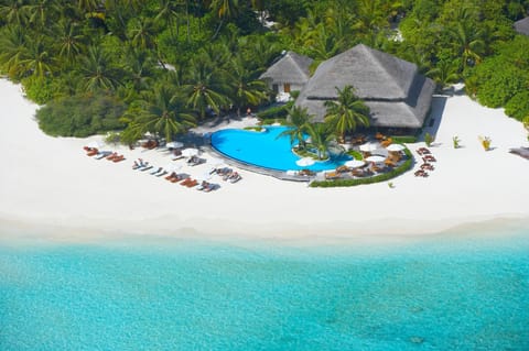 Facade/entrance, Beach, Area and facilities