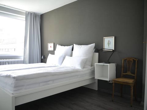 Bed, Photo of the whole room