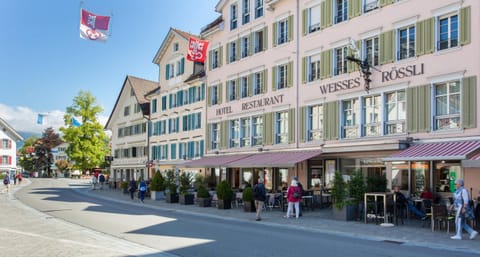 Property building, Facade/entrance