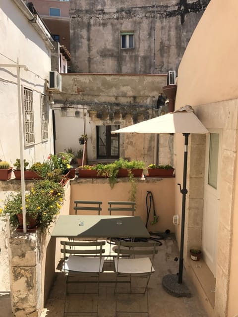 Patio, Balcony/Terrace