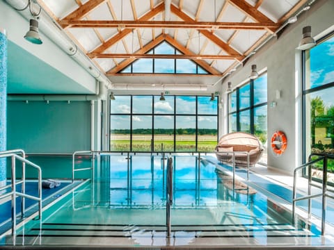 Day, Swimming pool, Swimming pool