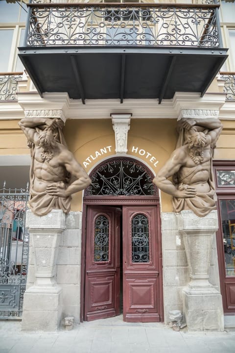 Facade/entrance, Property logo or sign