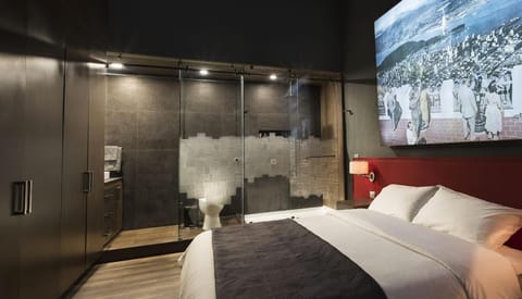 Bed, Photo of the whole room