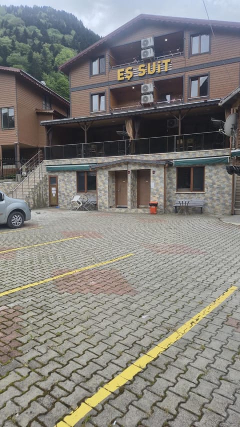 Property building, Parking