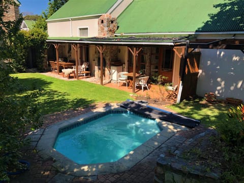 Swimming pool, Swimming pool