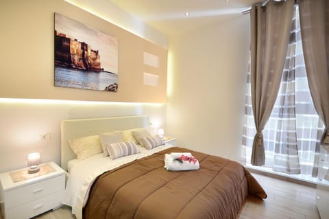 Bed, Other, Photo of the whole room, Bedroom