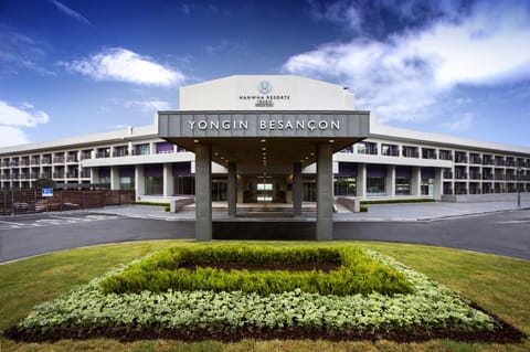 Facade/entrance, Day