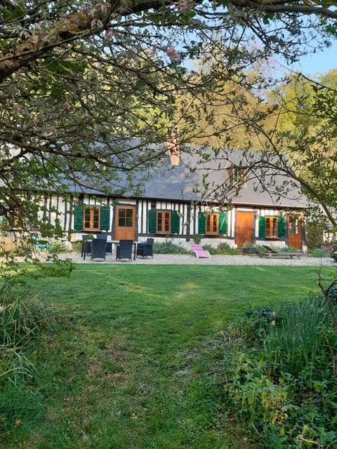Property building, Spring, Garden view