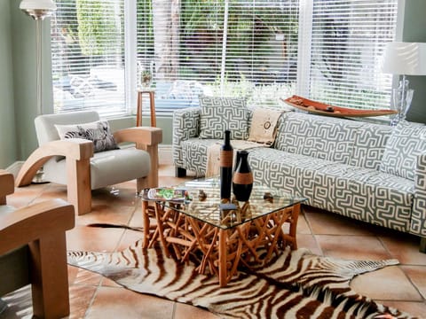 Communal lounge/ TV room, Internal: Not applicable to any particular room