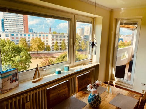 Day, View (from property/room), Balcony/Terrace, Living room, Seating area, Dining area