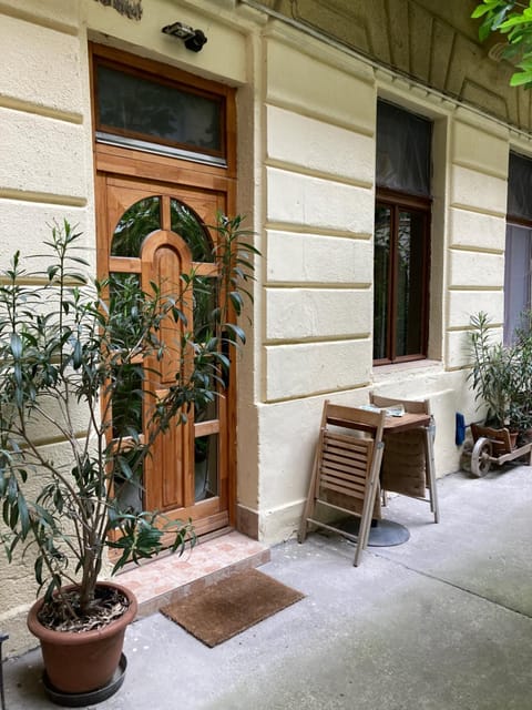 Property building, Patio, Facade/entrance, Day