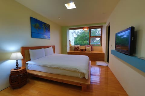 Photo of the whole room, Bedroom, bunk bed
